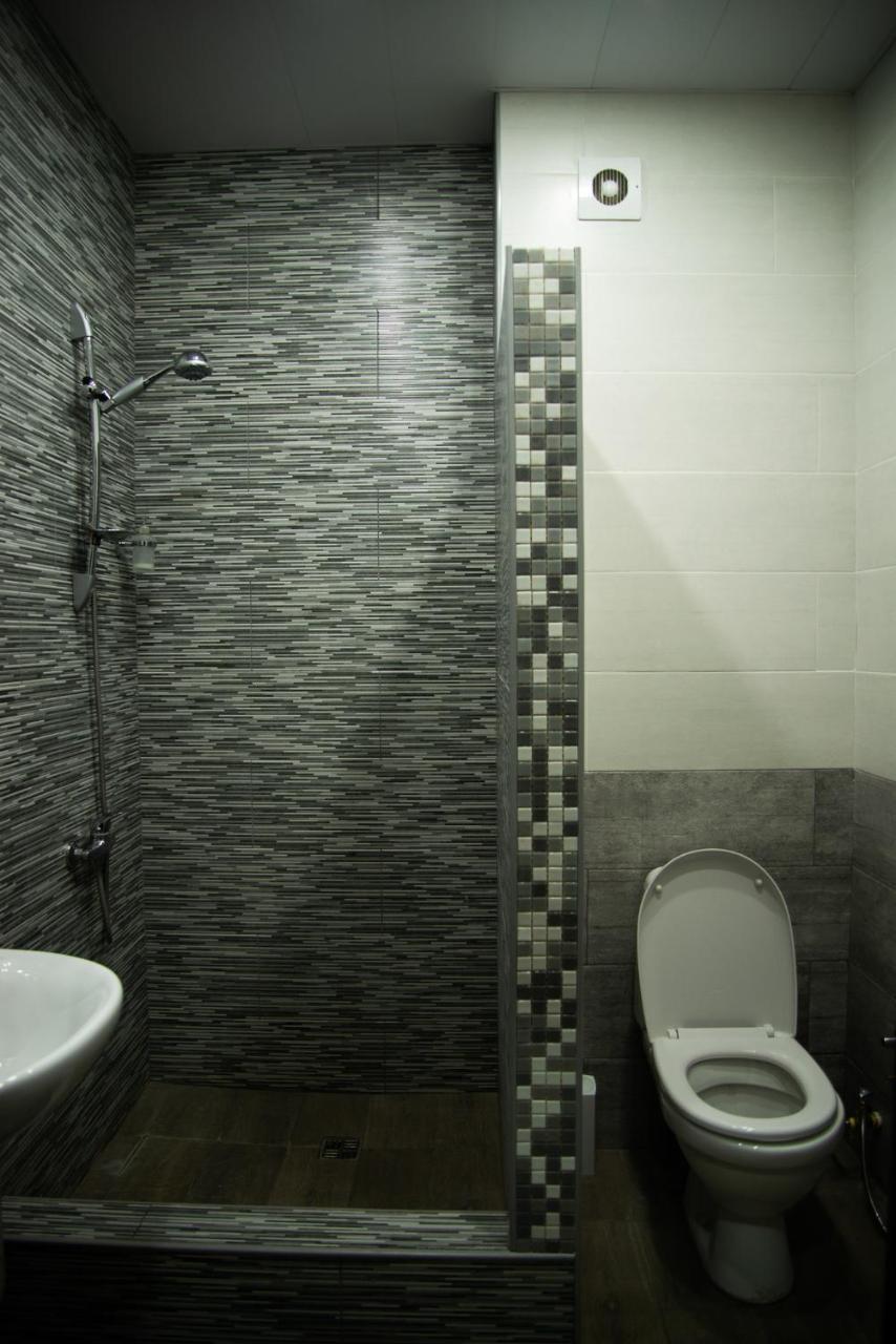 Sky Georgia Otel Tiflis Dış mekan fotoğraf