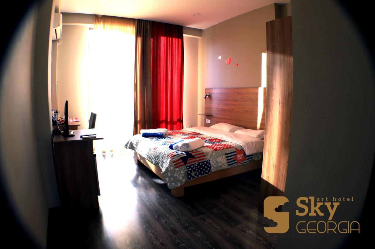 Sky Georgia Otel Tiflis Dış mekan fotoğraf